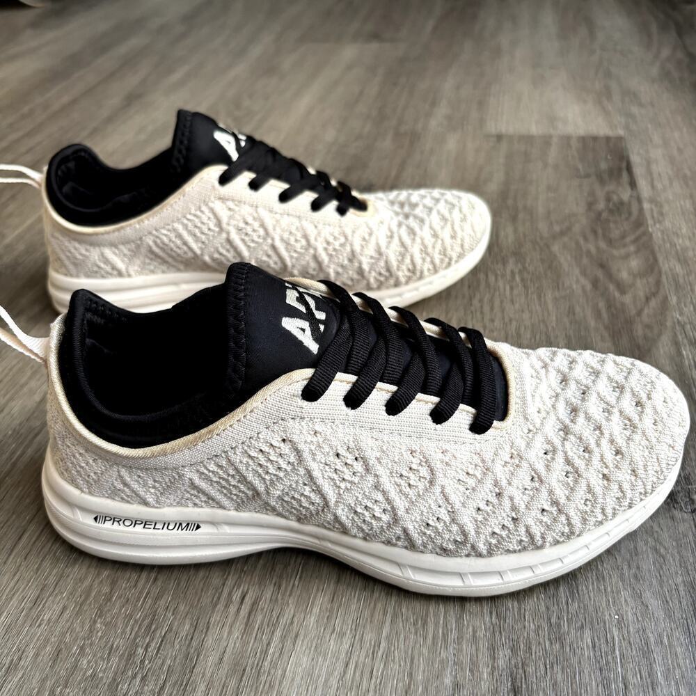 APL Phantom Sneaker in Metallic Pearl/White/Black Women's 6​​​